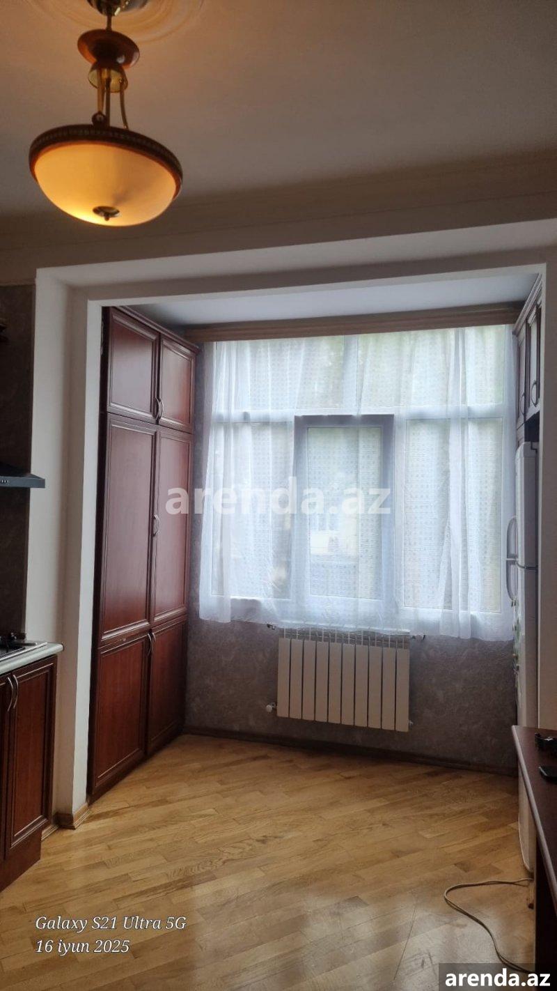 Kirayə (aylıq) 2 otaqlı Köhnə Tikili, Neftçilər metrosu, 8-ci kilometr, Nizami rayonu 10 Kirayə (aylıq) 2 otaqlı Köhnə Tikili, Neftçilər metrosu, 8-ci kilometr, Nizami rayonu 10