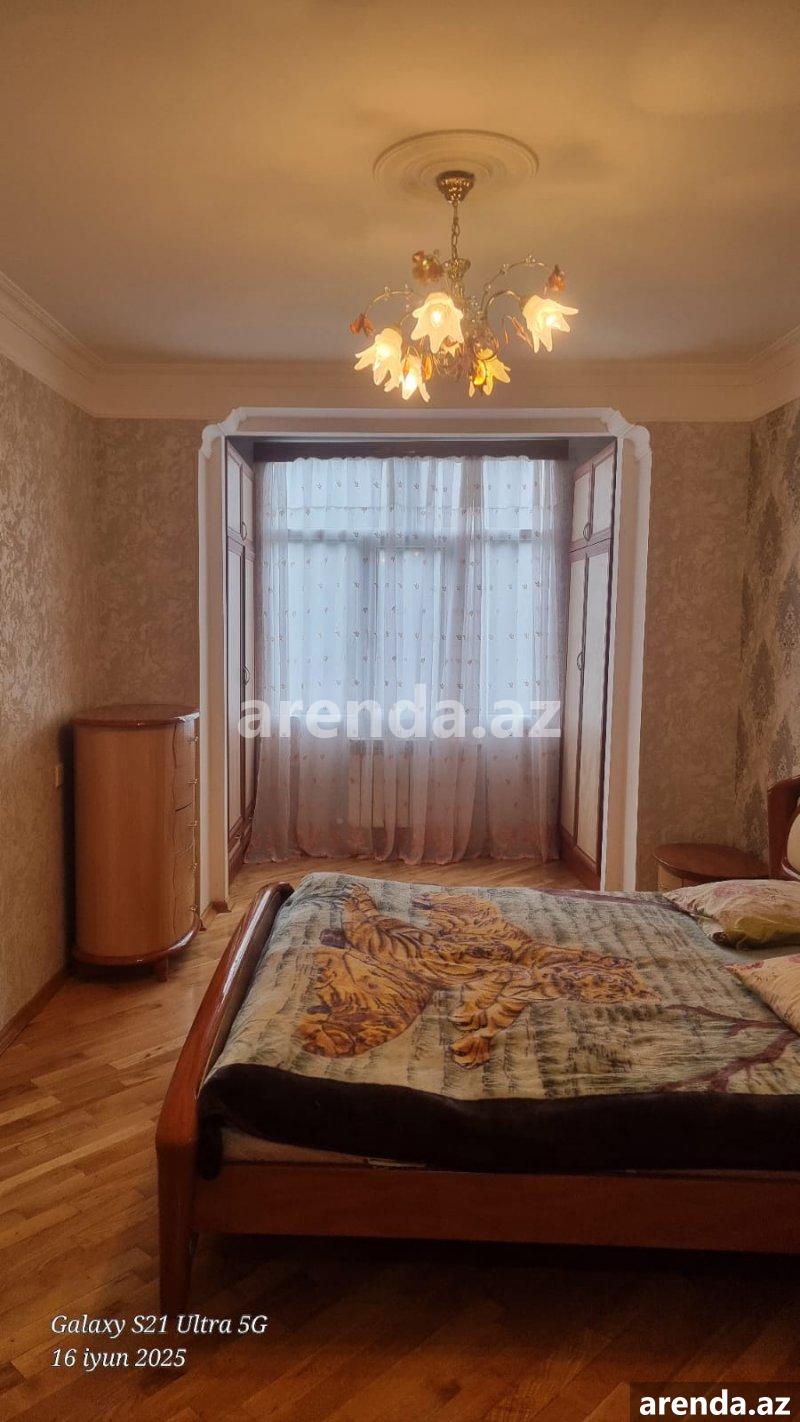 Kirayə (aylıq) 2 otaqlı Köhnə Tikili, Neftçilər metrosu, 8-ci kilometr, Nizami rayonu 19 Kirayə (aylıq) 2 otaqlı Köhnə Tikili, Neftçilər metrosu, 8-ci kilometr, Nizami rayonu 19
