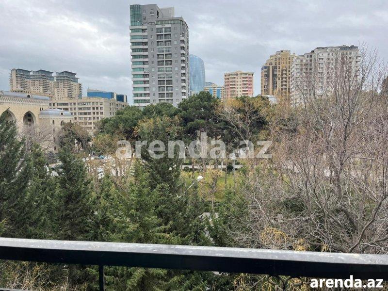 Satılır 4 otaqlı Köhnə Tikili, 28 May metrosu, 28 Mall, Nəsimi rayonu 8 Satılır 4 otaqlı Köhnə Tikili, 28 May metrosu, 28 Mall, Nəsimi rayonu 8