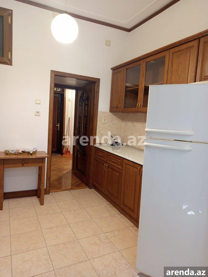 Kirayə (aylıq) 2 otaqlı Köhnə Tikili, Avropa otel, Nəsimi rayonu 11 Kirayə (aylıq) 2 otaqlı Köhnə Tikili, Avropa otel, Nəsimi rayonu 11