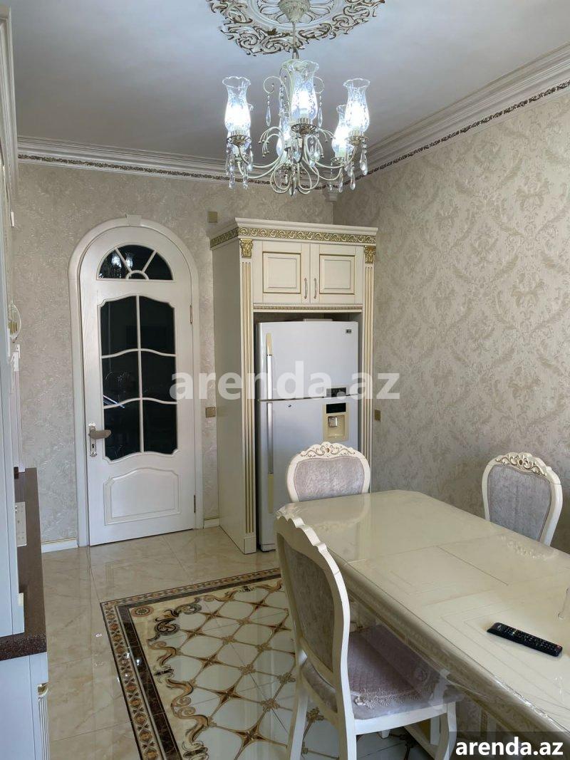 Satılır 4 otaqlı Yeni Tikili, Azadlıq metrosu, 8-ci mikrorayon, Ayna Sultanova heykəli, Binəqədi rayonu 9 Satılır 4 otaqlı Yeni Tikili, Azadlıq metrosu, 8-ci mikrorayon, Ayna Sultanova heykəli, Binəqədi rayonu 9