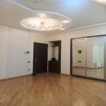 Kirayə (aylıq) 4 otaqlı Yeni Tikili, 8 Noyabr metrosu, Tibb Universiteti, Nəsimi rayonu 4