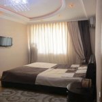 Kirayə (aylıq) 4 otaqlı Köhnə Tikili, Sahil metrosu, Səbail rayonu 10