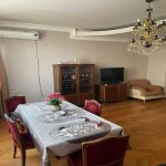 Kirayə (aylıq) 3 otaqlı Köhnə Tikili, Elmlər akademiyası metrosu, Yasamal rayonu 2