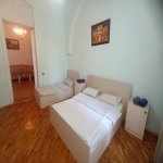 Kirayə (günlük) 2 otaqlı Köhnə Tikili, Sahil metrosu, Beşmərtəbə, Səbail rayonu 3