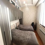 Kirayə (aylıq) 3 otaqlı Yeni Tikili, Memar Əcəmi metrosu, 2-ci mikrorayon, Nəsimi rayonu 14