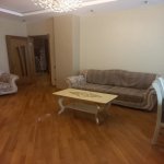 Kirayə (aylıq) 3 otaqlı Yeni Tikili, 8-ci mikrorayon, Binəqədi rayonu 1