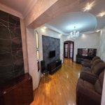 Kirayə (aylıq) 3 otaqlı Köhnə Tikili, Nizami metrosu, Yasamal rayonu 1