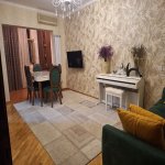 Продажа 3 комнат Вторичка, м. Азадлыг метро, 8-ой микрорайон, Бинагадинский р-н район 1