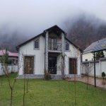 Kirayə (günlük) 4 otaqlı Bağ evi Qax 1