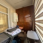 Продажа 2 комнатная Вторичка, 3 двор район 12