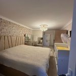 Продажа 2 комнатная Вторичка, 13-й микрорайон район 8