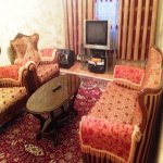 Kirayə (aylıq) 4 otaqlı Köhnə Tikili, Memar Əcəmi metrosu, 9-cu mikrorayon, Binəqədi rayonu 1