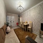 Продажа 2 комнатная Вторичка, 8-ой микрорайон район 7