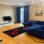 Kirayə (aylıq) 4 otaqlı Köhnə Tikili, İçərişəhər metrosu, Səbail rayonu 1