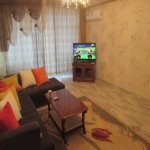 Kirayə (günlük) 4 otaqlı Köhnə Tikili, Sahil metrosu, Səbail rayonu 2