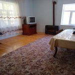 Kirayə (günlük) 3 otaqlı Bağ evi Qax 4