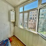 Kirayə (aylıq) 2 otaqlı Köhnə Tikili, Azadlıq metrosu, 7-ci mikrorayon, Binəqədi rayonu 8