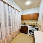 Kirayə (aylıq) 3 otaqlı Köhnə Tikili, Memar Əcəmi metrosu, 5-ci mikrorayon, Nəsimi rayonu 8