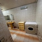 Kirayə (aylıq) 3 otaqlı Köhnə Tikili, Azadlıq metrosu, 8-ci mikrorayon, Binəqədi rayonu 8