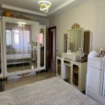 Продажа 3 комнатная Вторичка, 10-й микрорайон район 7