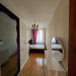 Kirayə (aylıq) 3 otaqlı Köhnə Tikili, Elmlər akademiyası metrosu, Yasamal rayonu 17