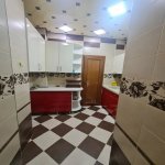 Посуточно 3 комнат Вторичка, м. Сахил метро, ISR Плаза, Сябаиль район 12