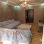 Kirayə (aylıq) 4 otaqlı Köhnə Tikili, Azadlıq metrosu, 8-ci mikrorayon, Binəqədi rayonu 8
