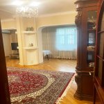 Satılır 4 otaqlı Köhnə Tikili, Azadlıq metrosu, 8-ci mikrorayon, Binəqədi rayonu 1