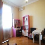 Kirayə (aylıq) 3 otaqlı Köhnə Tikili, Sahil metrosu, Sahil bağı, Nəsimi rayonu 2