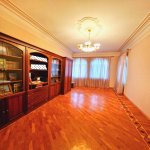 Kirayə (aylıq) 7 otaqlı Həyət evi/villa, Nərimanov rayonu 22