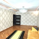 Kirayə (aylıq) 4 otaqlı Köhnə Tikili, Xalqlar dostluğu metrosu, 8-ci kilometr, Nizami rayonu 13