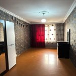 Kirayə (aylıq) 3 otaqlı Köhnə Tikili, Elmlər akademiyası metrosu, Yasamal rayonu 14
