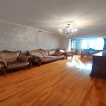 Satılır 4 otaqlı Köhnə Tikili, İnşaatçılar metrosu, Yasamal rayonu 1