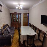 Kirayə (aylıq) 3 otaqlı Köhnə Tikili, Neftçilər metrosu, 8-ci kilometr, Nizami rayonu 1