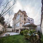 Kirayə (günlük) 8 otaqlı Həyət evi/villa, Badamdar qəs., Səbail rayonu 4