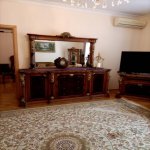 Kirayə (aylıq) 4 otaqlı Həyət evi/villa, Badamdar qəs., Səbail rayonu 1