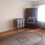 Kirayə (aylıq) 3 otaqlı Köhnə Tikili, Neftçilər metrosu, Bakıxanov qəs., Sabunçu rayonu 1