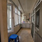 Kirayə (aylıq) 3 otaqlı Yeni Tikili, Memar Əcəmi metrosu, 1-ci mikrorayon, Nəsimi rayonu 13