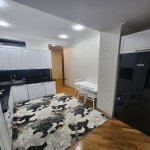 Kirayə (aylıq) 3 otaqlı Köhnə Tikili, Sahil metrosu, Nəsimi rayonu 5