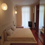 Kirayə (aylıq) 4 otaqlı Köhnə Tikili, Sahil metrosu, Səbail rayonu 11