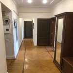 Kirayə (aylıq) 3 otaqlı Köhnə Tikili, Sahil metrosu, Səbail rayonu 5