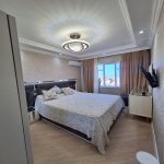 Продажа 3 комнатная Вторичка, 13-й микрорайон район 12