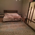 Kirayə (aylıq) 5 otaqlı Həyət evi/villa, Qara Qarayev metrosu, Nizami rayonu 12