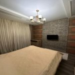 Аренда 2 комнат Вторичка, 7-ой микрорайон, Бинагадинский р-н район 8