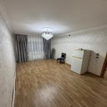 Satılır 3 otaqlı Köhnə Tikili, Azadlıq metrosu, 8-ci mikrorayon, Binəqədi rayonu 8