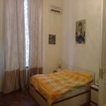 Kirayə (günlük) 2 otaqlı Köhnə Tikili, Sahil metrosu, Səbail rayonu 3