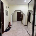 Kirayə (aylıq) 3 otaqlı Köhnə Tikili, Sahil metrosu, Nəsimi heykəli, Nəsimi rayonu 11