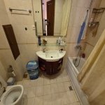 Продажа 2 комнатная Вторичка, м. Эльмляр Академиясы метро, пос. Ясамал, Ясамал район 14