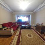 Satılır 3 otaqlı Köhnə Tikili, Azadlıq metrosu, 8-ci mikrorayon, Binəqədi rayonu 1